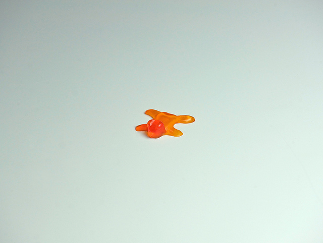 laughingsquid:

Gummy Bearskin Rug