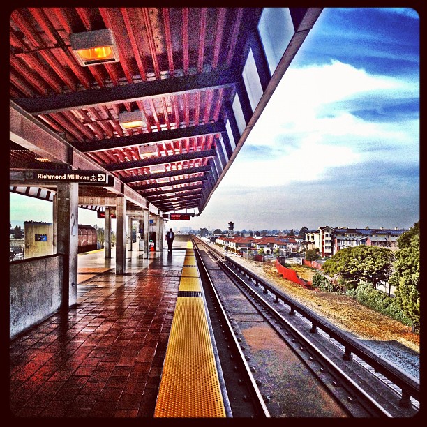 Oakland BART Station (Taken with Instagram at Coliseum/Oakland Airport BART Station)