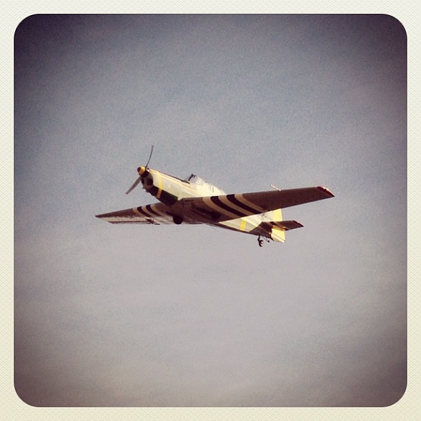 This guy buzzes the shack every Sunday.  (Taken with Instagram at Claremont 5 Mile Loop)