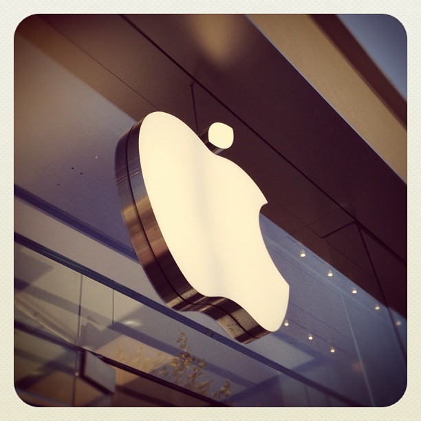   (Taken with Instagram at Apple Store)