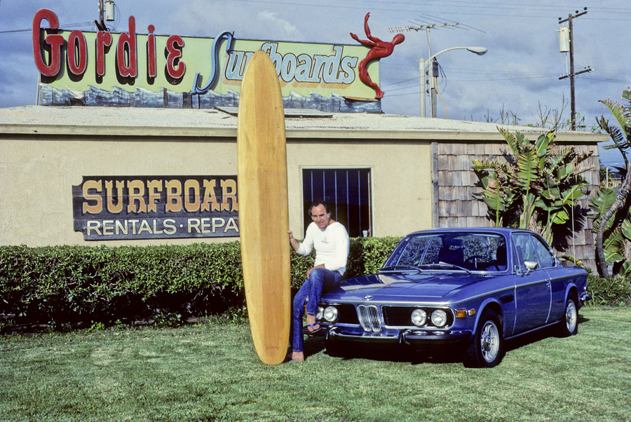 andrewromano:

Gordie Duane, 1930-2011
Photo via Mr. John Romano, a.k.a. “Dad.” 


I want that car.