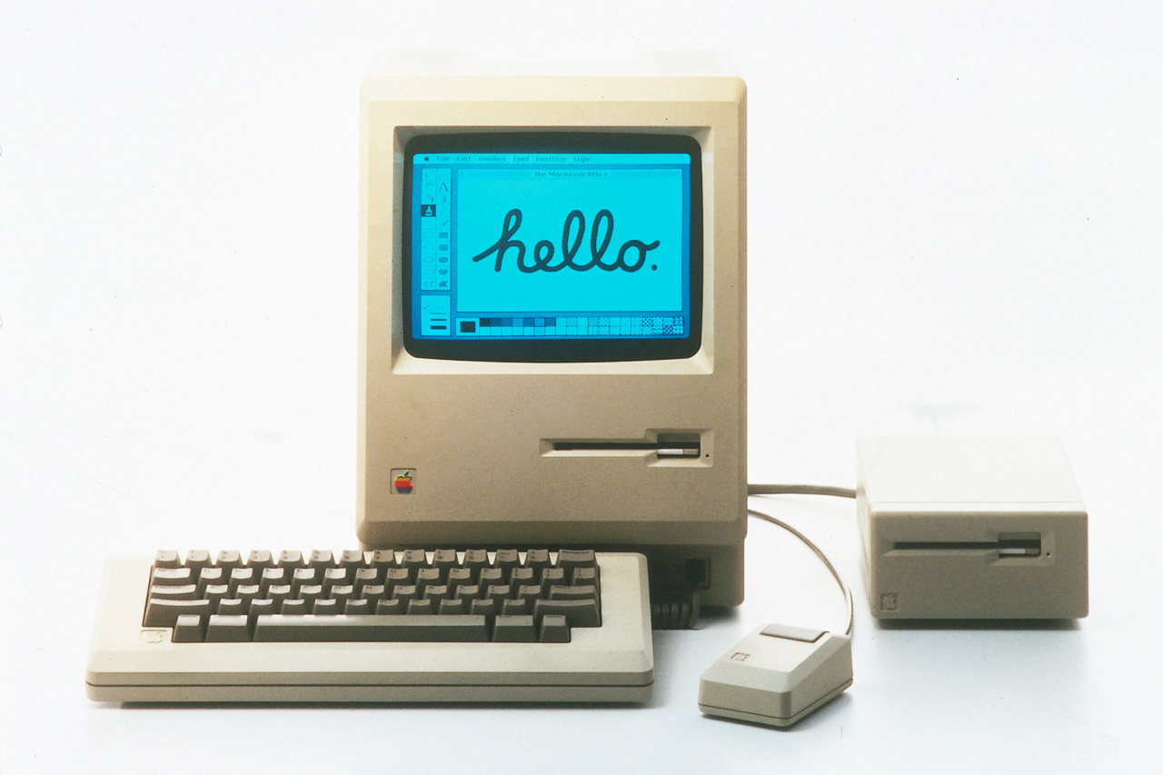 Macintosh-Hello.jpg